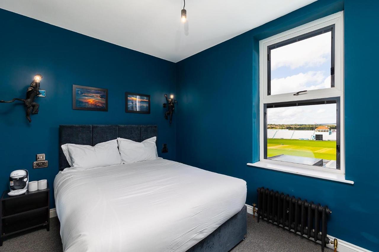 23 Trafalgar Square With Hot Tub And Cinema Scarborough Exterior foto